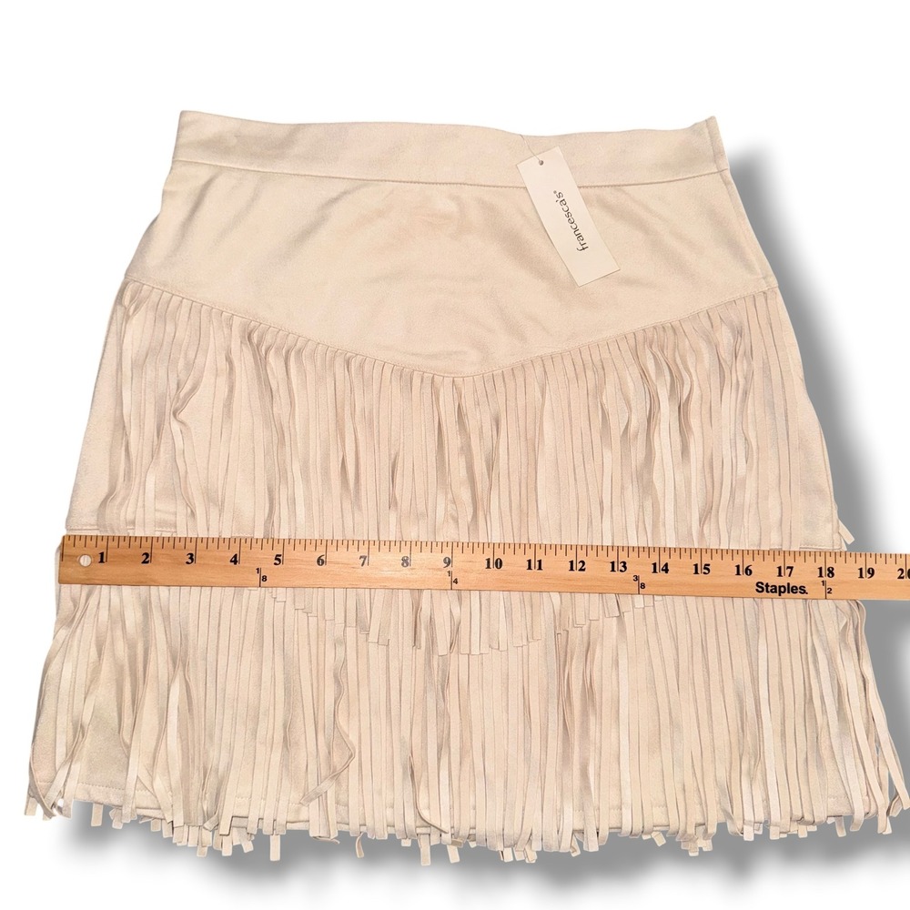 Francesca's Fringe Mini Skirt Women Size M Cream Faux Suede Western Boho NWT - Picture 6 of 10